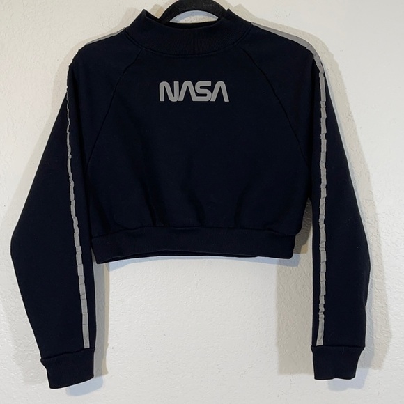 FOREVER 21 NASA Graphic Sweatshirt Black Size Medium - Picture 2 of 4